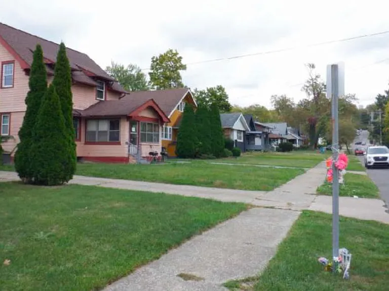 1737 Avalon Rd — Photo 6