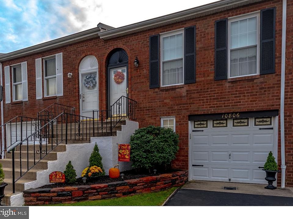 1st image of 10806 Pelle Cir W