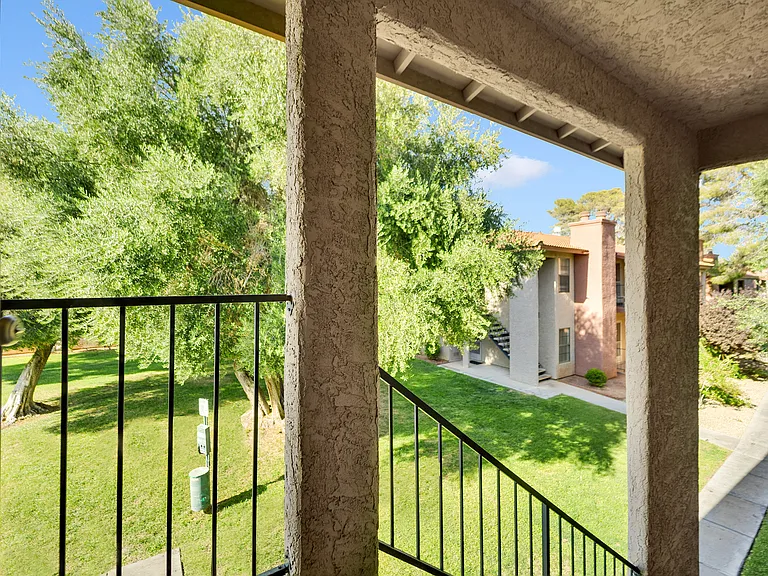 5576 W Rochelle Ave #24C24C — Photo 36