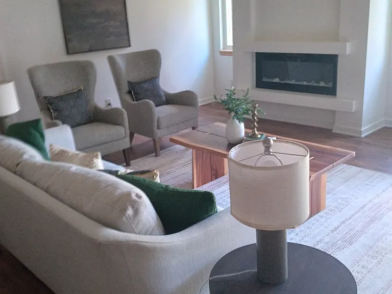 2709 Pond Dr — Photo 3