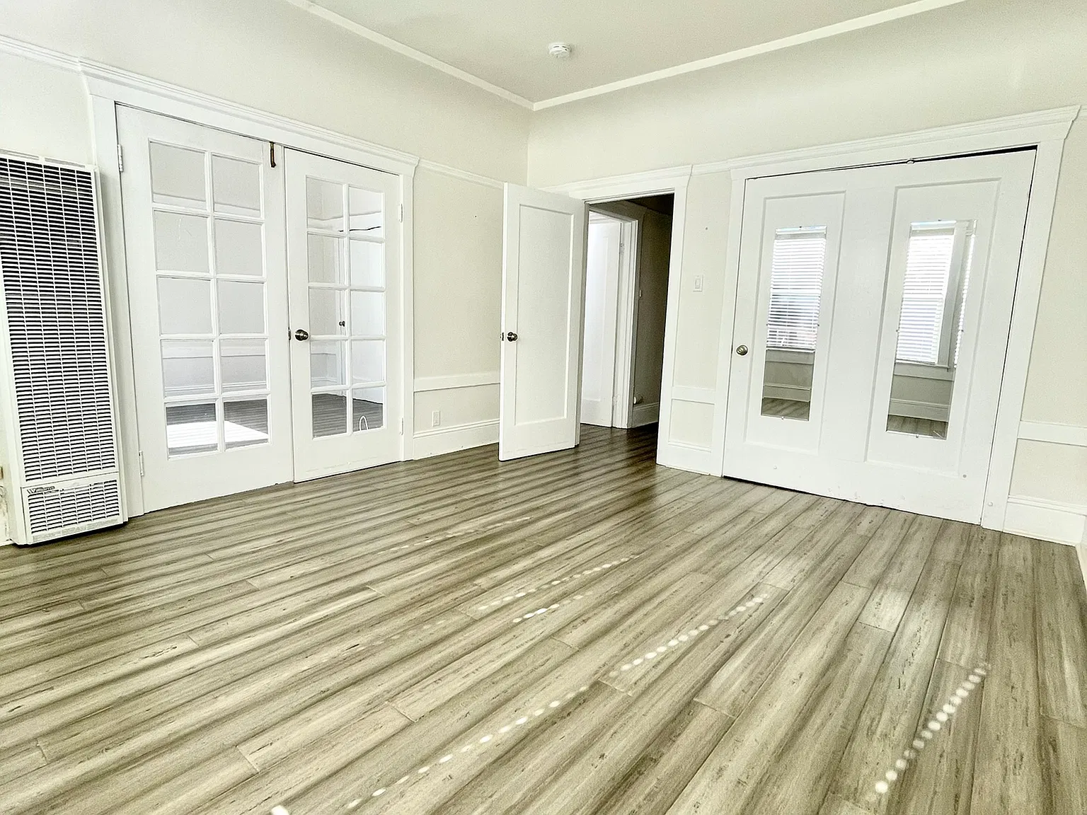 1 bed, 800 sqft, $5,699 — Photo 4