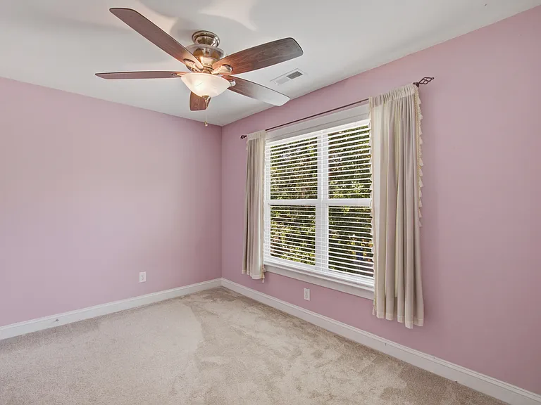 21 Oak Forest Dr #B — Photo 34