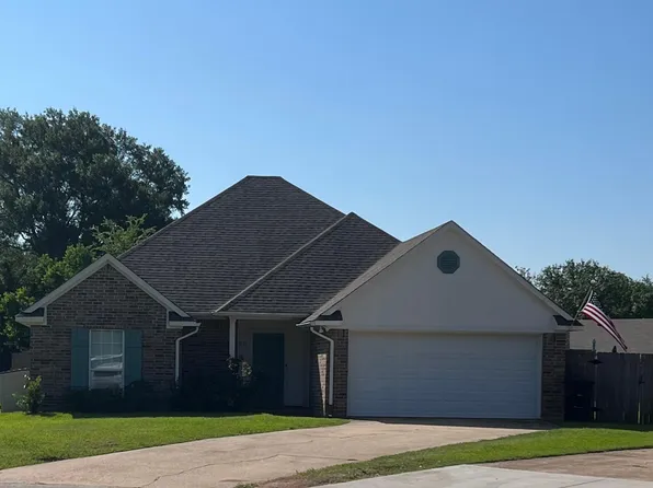 2542 Downs Cir, Bossier City, LA 71111