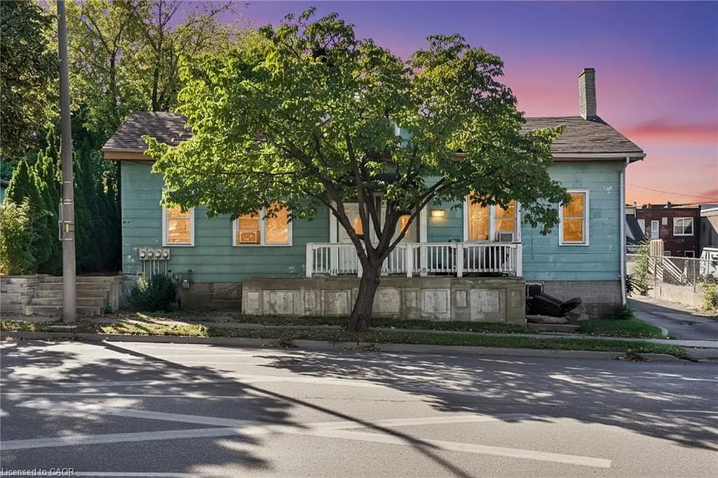 219 Dalhousie St photo 1