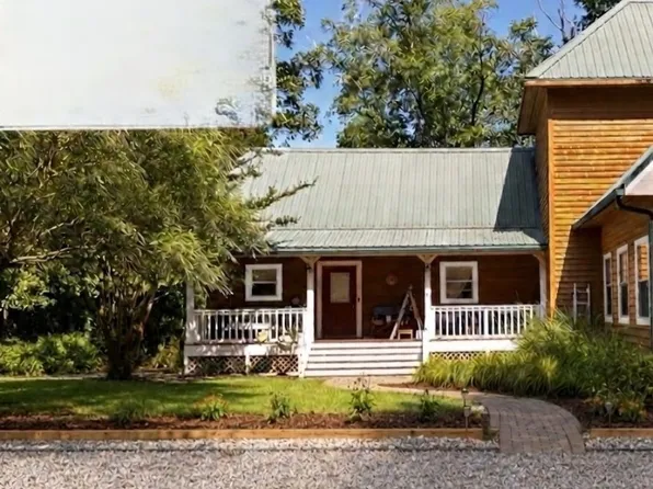 450 Newtown Rd, White Stone, VA 22578
