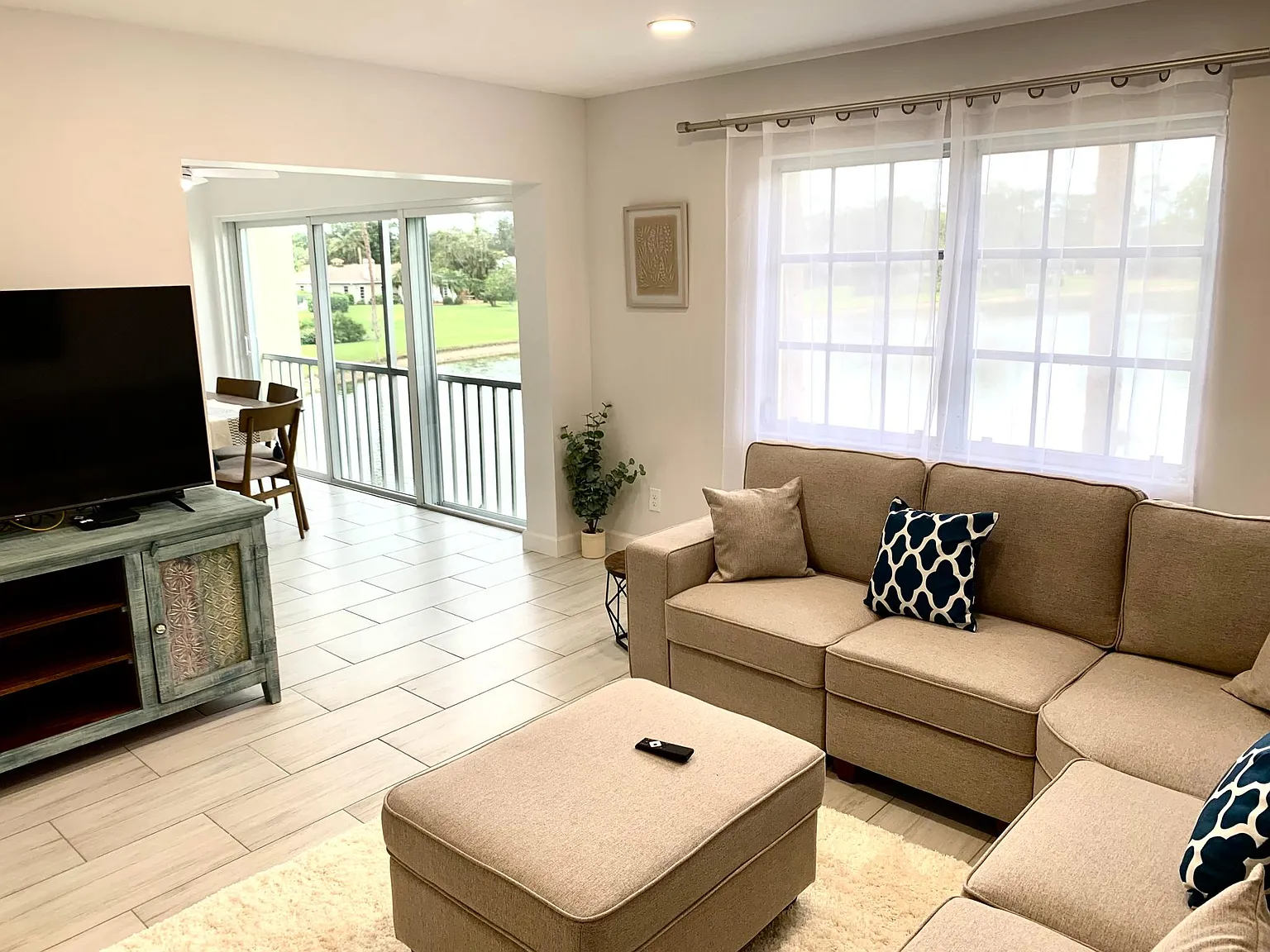215 Bobolink Way — Photo 2