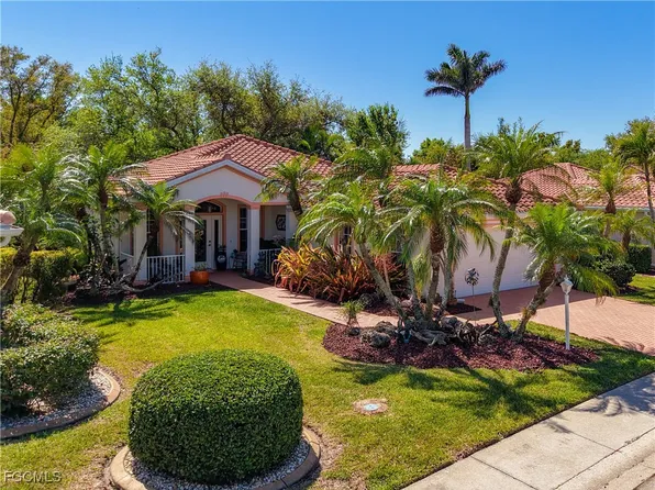 2030 Rio Nuevo Dr, North Fort Myers, FL 33917
