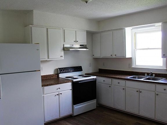 5th image of 1108 Hern Ave
