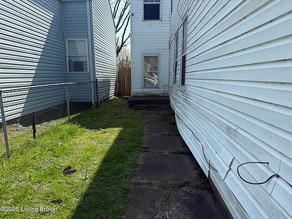4th image of 2314 Rowan St