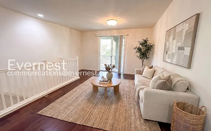 3 bed, 3.0 bath, 1522 sqft, $4,250 — Photo 3