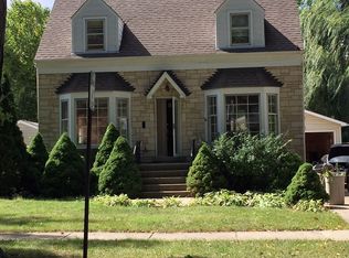 408 S Main St, Mount Prospect, IL 60056