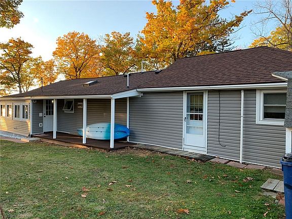 3rd image of 7334 Phelps Ave