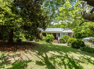 7027 Roxann Rd, Alexandria, VA 22315