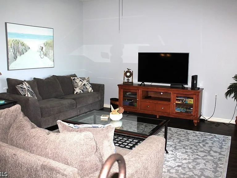 16625 Lake Circle Dr #523 — Photo 4