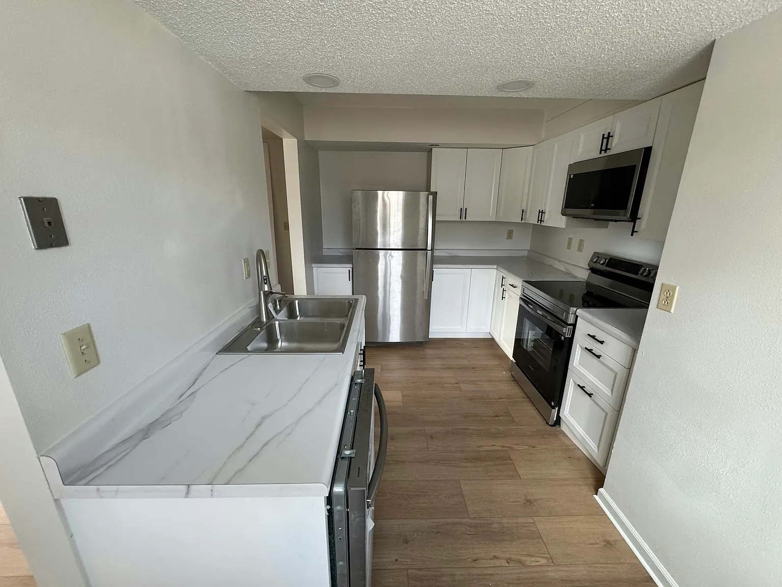 806 7th Avenue Northwest, Unit 2 — Photo 2