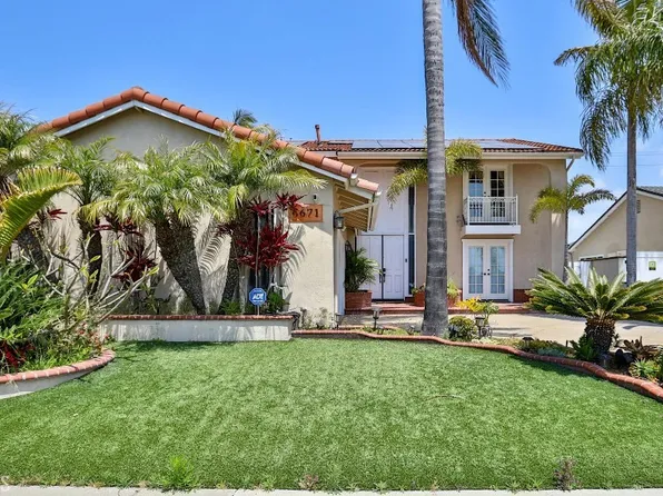 6671 Crista Palma Dr, Huntington Beach, CA 92647