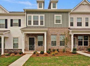 2135 Stevens Mill Rd, Matthews, NC 28104