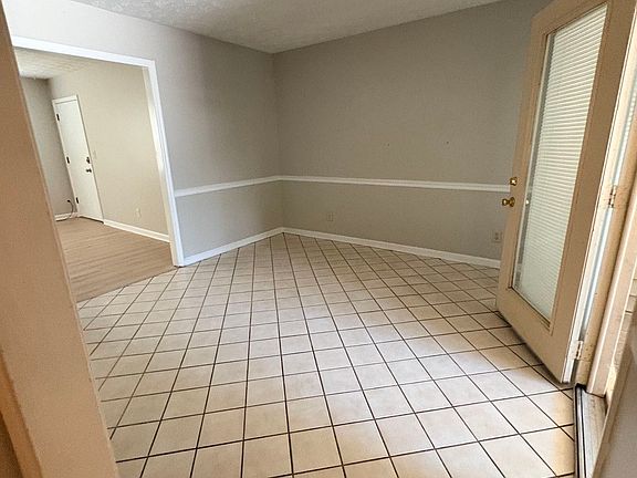 2nd image of 212 W Highland Ave