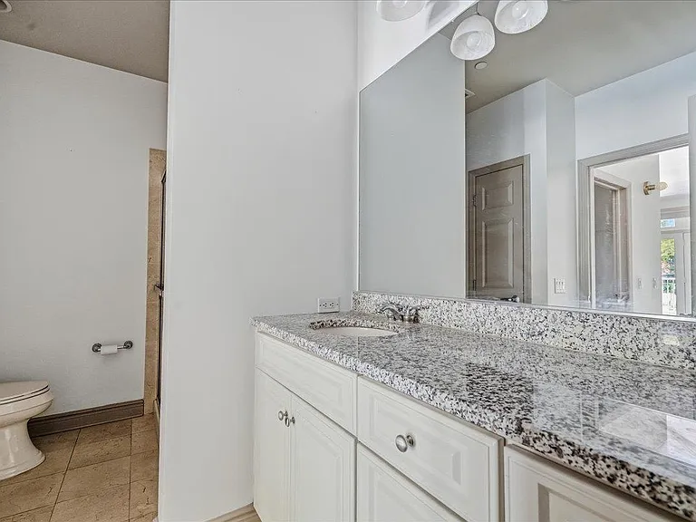 7400 River Rd #217 — Photo 11