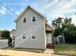 441 Crosby St NW, Grand Rapids, MI 49504