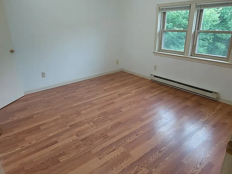 28L Island Pond Rd — Photo 16