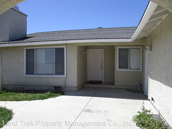 2nd image of 1042 Nita Ln