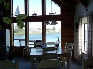 818 Texmar St SW, Ocean Shores, WA 98569