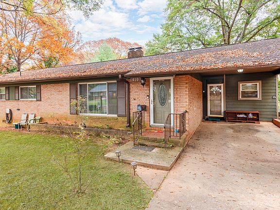 3rd image of 410 Downey Pl