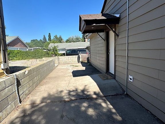 5th image of 243 Nevada St