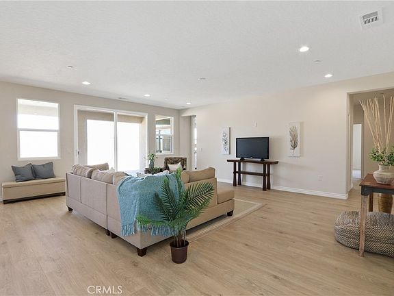 2nd image of 7083 Milton Ave