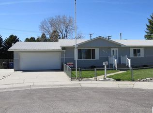844 Northpointe Cir, Riverton, WY 82501