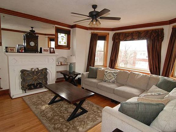 2nd image of 1641 Gunderson Ave #2