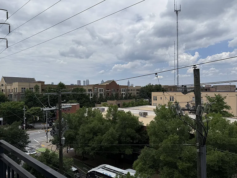915 Glenwood Apartments on the Beltline — Photo 96