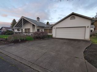 3653 Stark St, Eugene, OR 97404