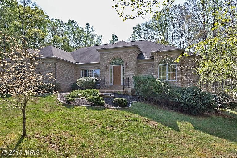 6495 Apple Tree Ct, Manassas, VA 20112 Zillow