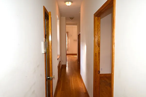 Rented by Your Vanity Realty | media 31