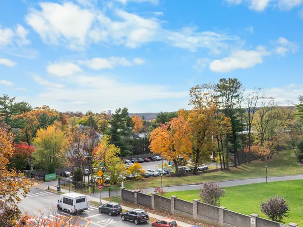 5639 Netherland Avenue image 13 of 13