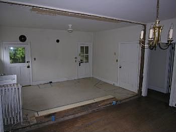 5th image of 301 S Main St