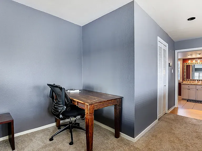 606 W Lynn St #5 — Photo 13