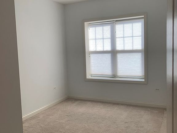 5th image of 101 Pointe Dr Unit 109
