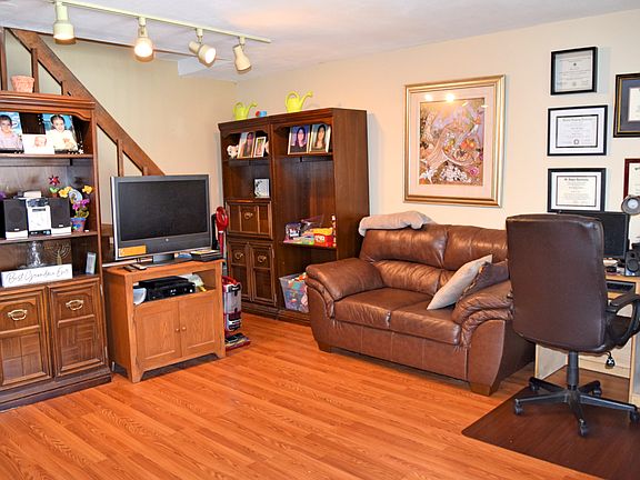 3rd image of 17A Melissa St