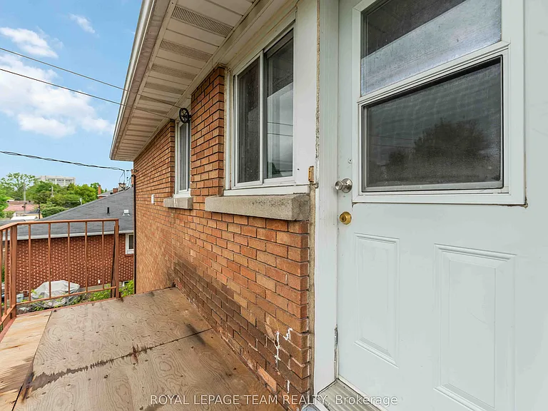 1086 Apolydor Ave #3 — Photo 24
