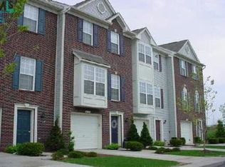 36426 S Dominion Cir, Sterling Heights, MI 48310