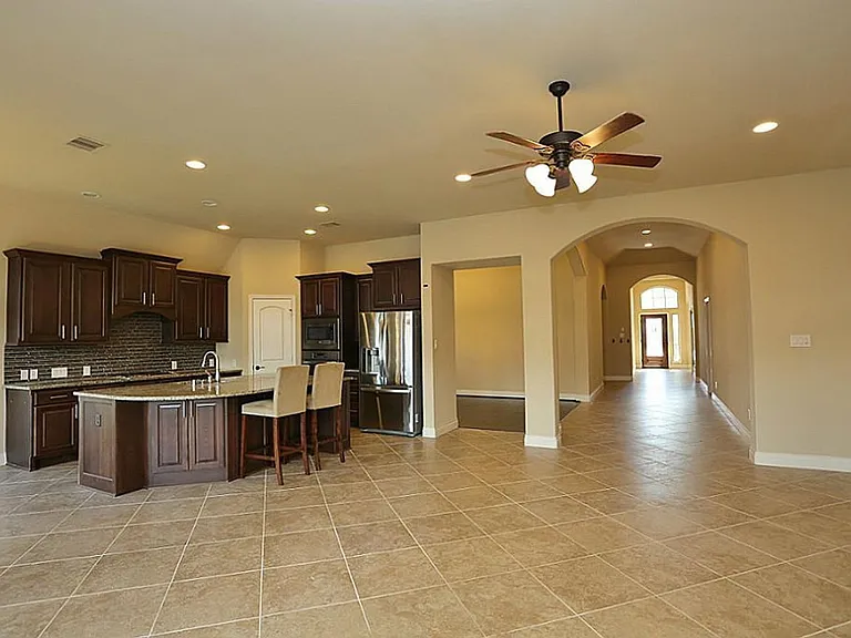 6707 Miller Shadow Ln — Photo 16
