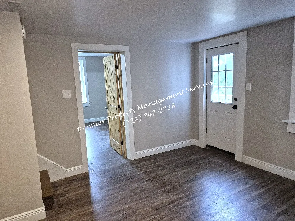 3304 N 32nd Avenue (New Brighton) - 1 — Photo 3