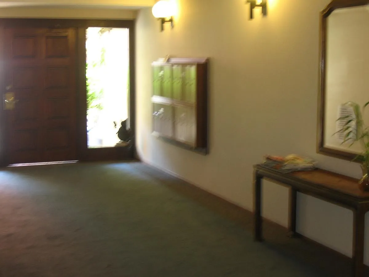 2 bed, 1400 sqft, $2,650 — Photo 4