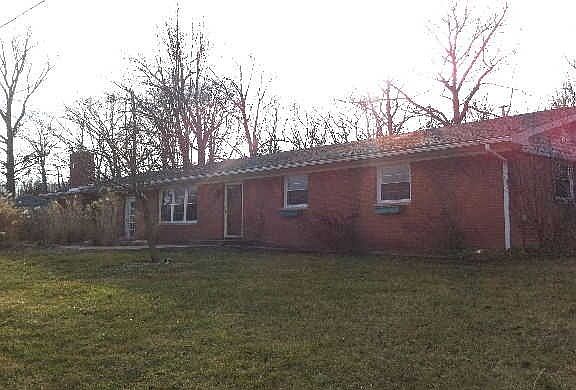2nd image of 5045 S County Road 200 E