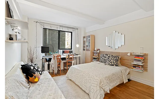 Rented by Douglas Elliman | media 1