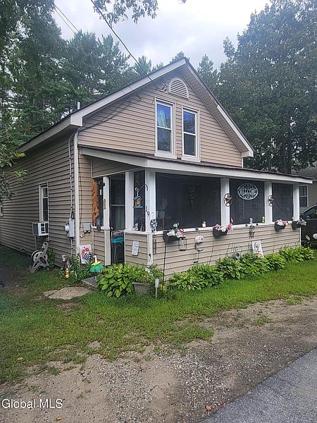 2nd image of 19 Tavern Road
