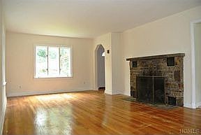 4th image of 280 Woodlands Ave